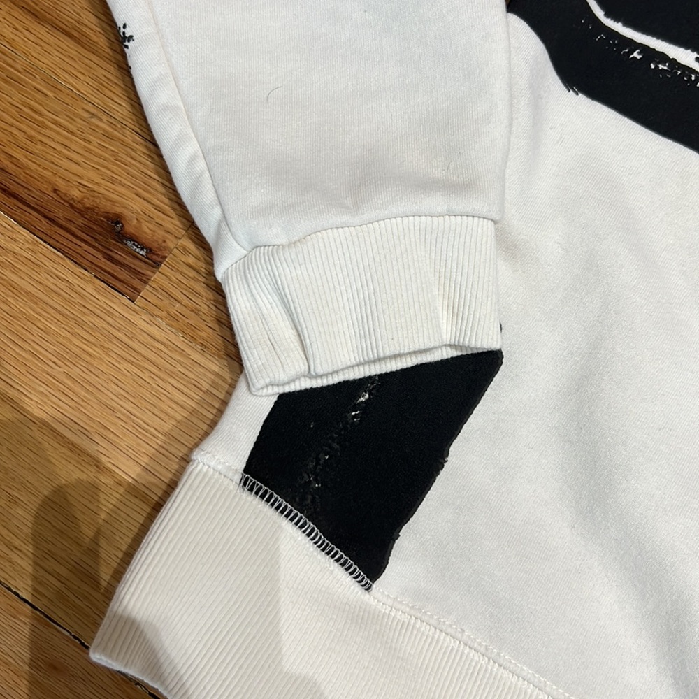 Zara preloved white and black sweatshirt🔥❤️🍂 - Picture 4 of 8